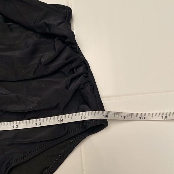 Cupshe Black Cutout Halter Style One Piece Monokini Bathing Suit, Size L - Picture 12 of 16